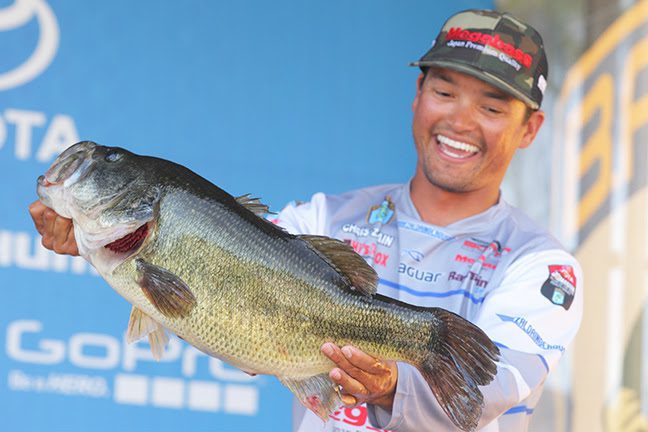 RAYMARINE-PROS-READY-FOR-THE-2017-BASSMASTER-CLASSIC