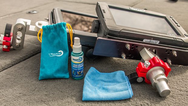 wave-away-sonar-and-gps-cleaner