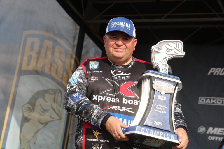 Lowen lifts second Elite trophy with narrow St. Johns victory