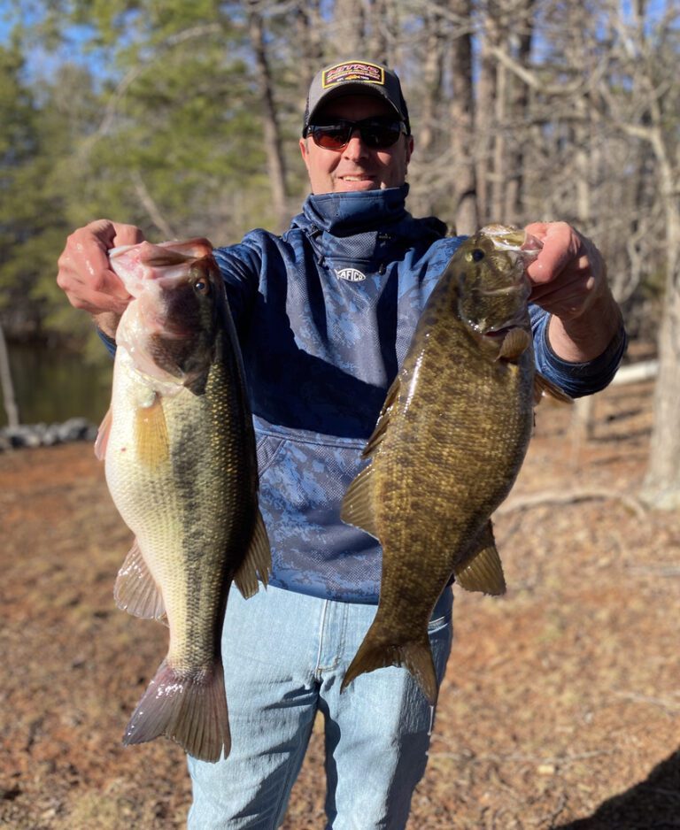 Robert Hoyt Wins CATT Smith Mountain Lake March 2nd with 24.13 lbs